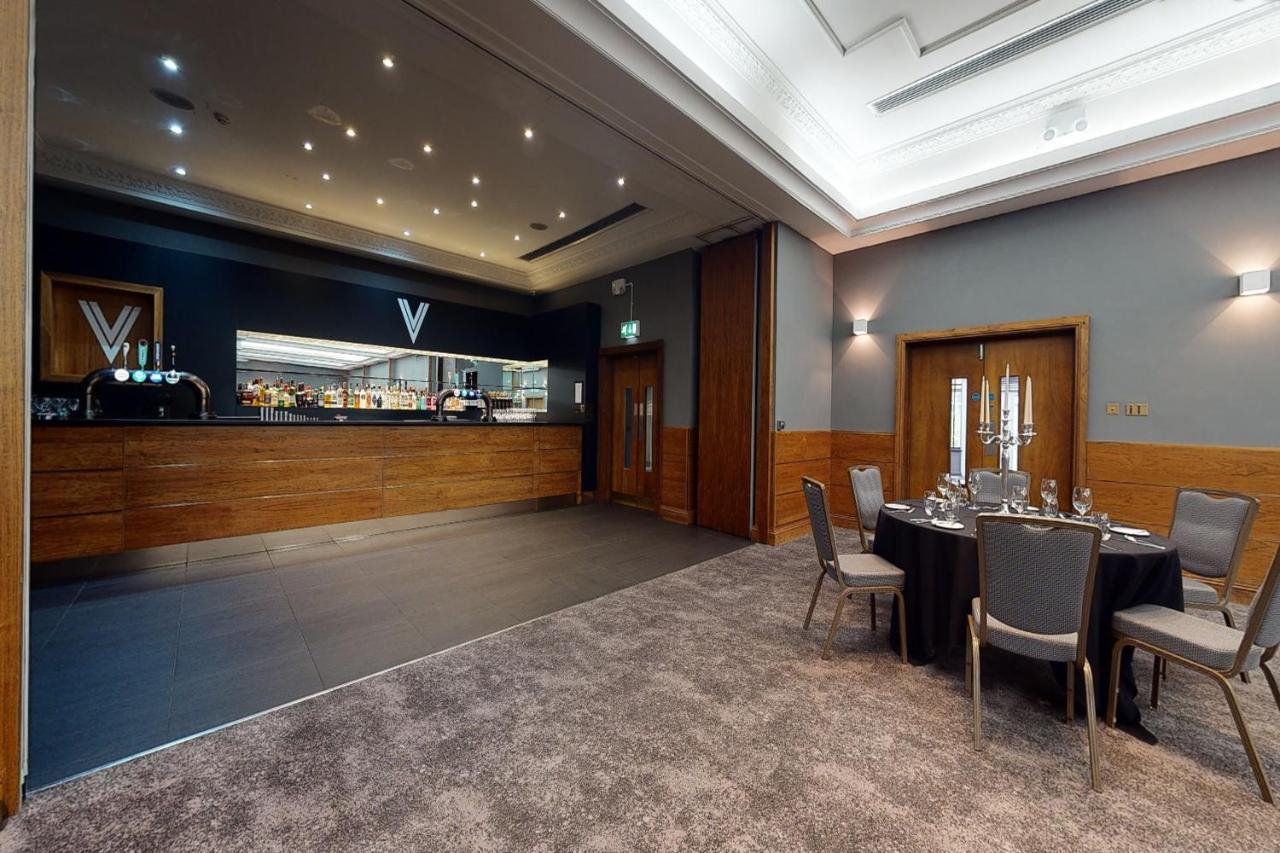 Village Hotel Chester St David'S Ewloe Esterno foto