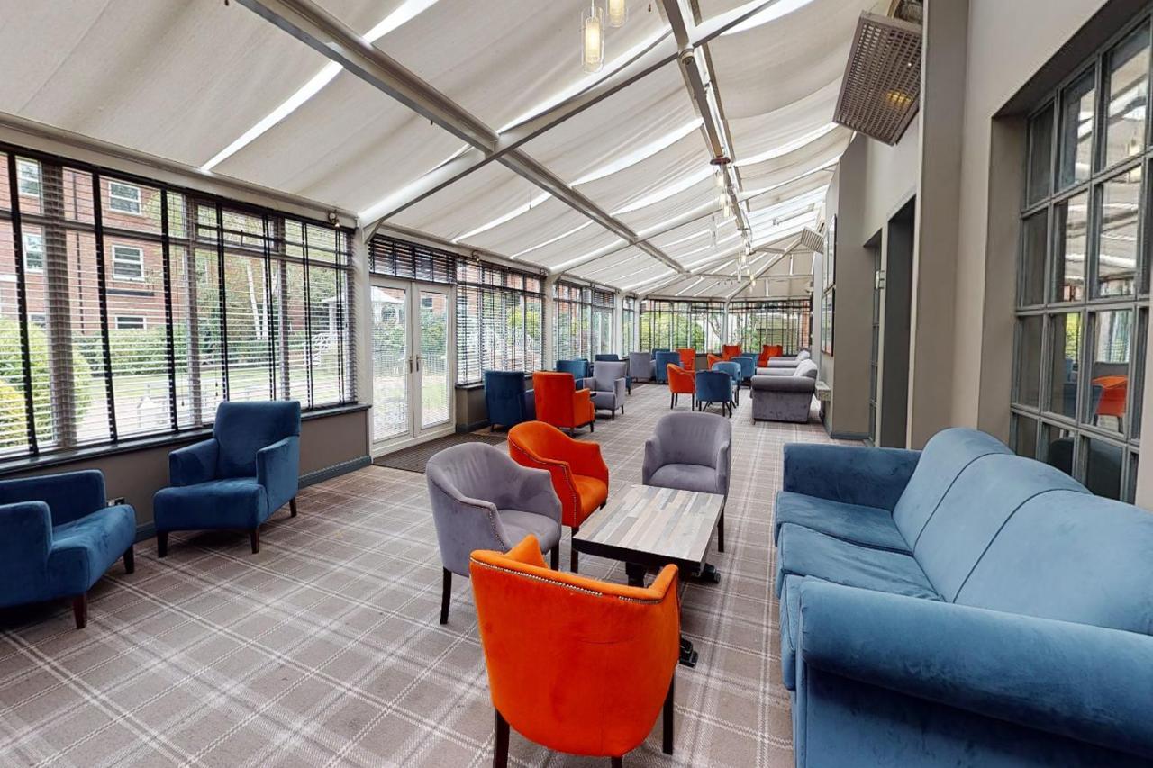 Village Hotel Chester St David'S Ewloe Esterno foto