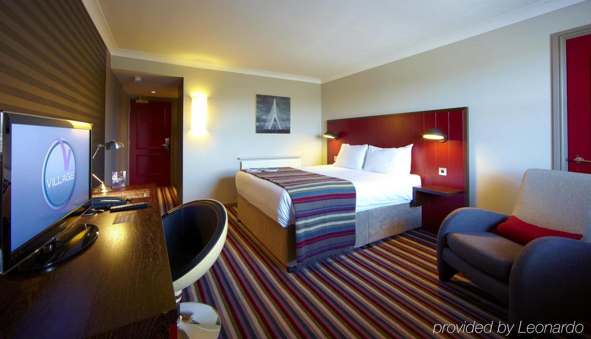 Village Hotel Chester St David'S Ewloe Esterno foto