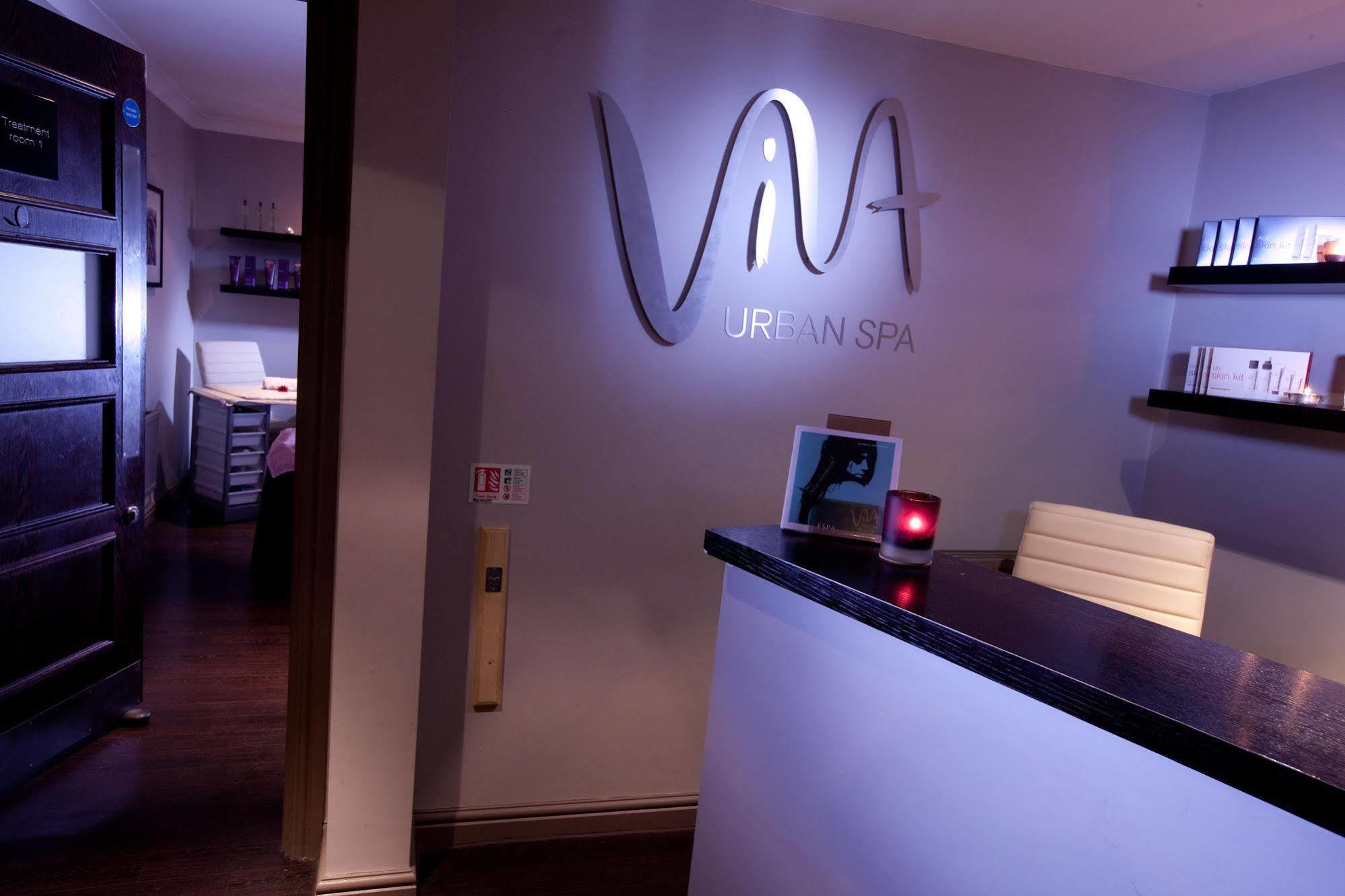 Village Hotel Chester St David'S Ewloe Esterno foto